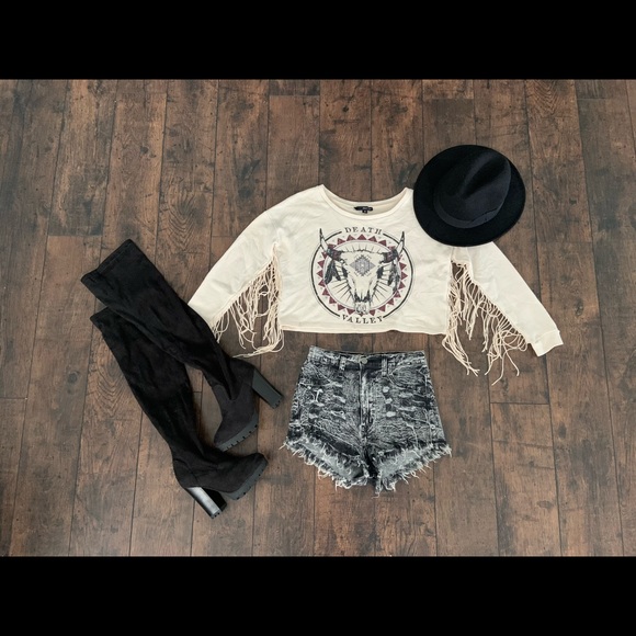 Tops - Fringe Crop Top size xs